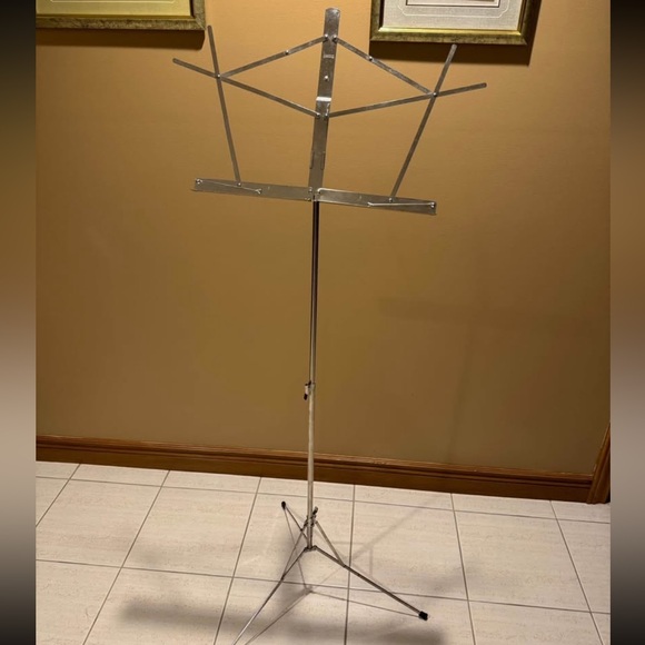 Music stand - Picture 2 of 4